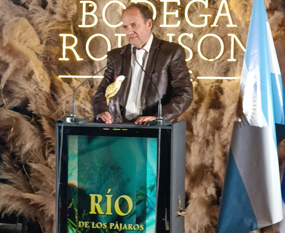 Reconocimiento a «La Brújula de Viajes» en los Premios Binacionales Río de los Pájaros